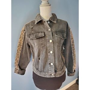 Distressed Jean Jacket w/ Leopard Print Sz S